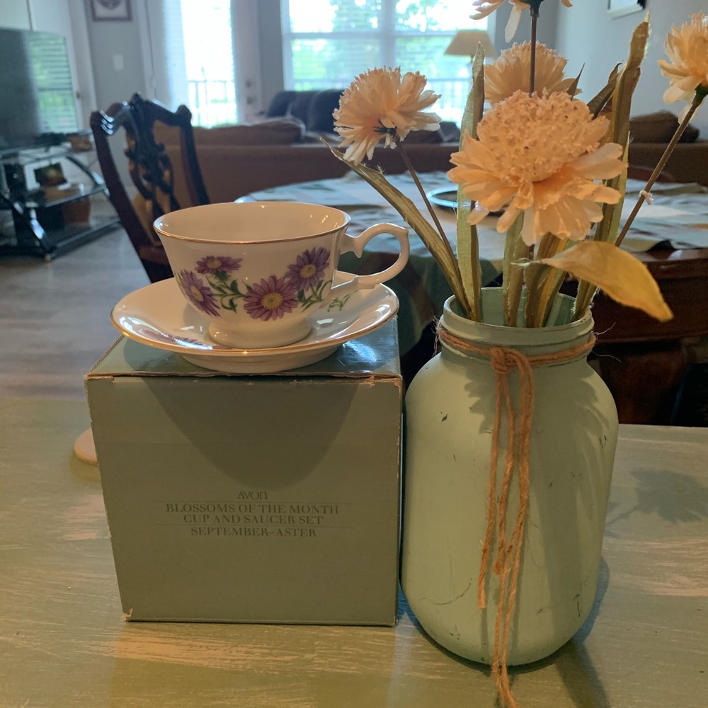 3-piece decor: teacup/box, jar & flowers